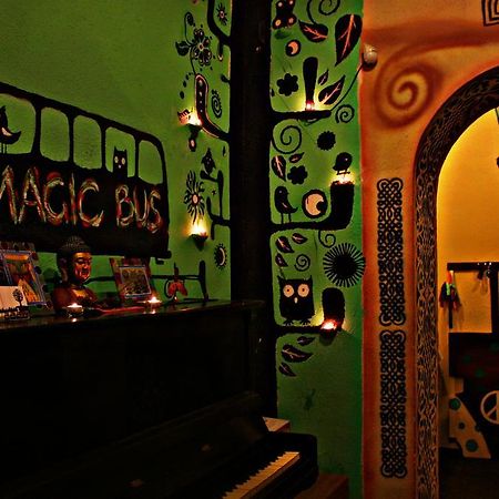 Magic Bus Kiev Hostel Экстерьер фото