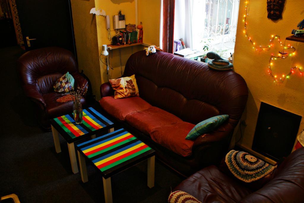 Magic Bus Kiev Hostel Экстерьер фото