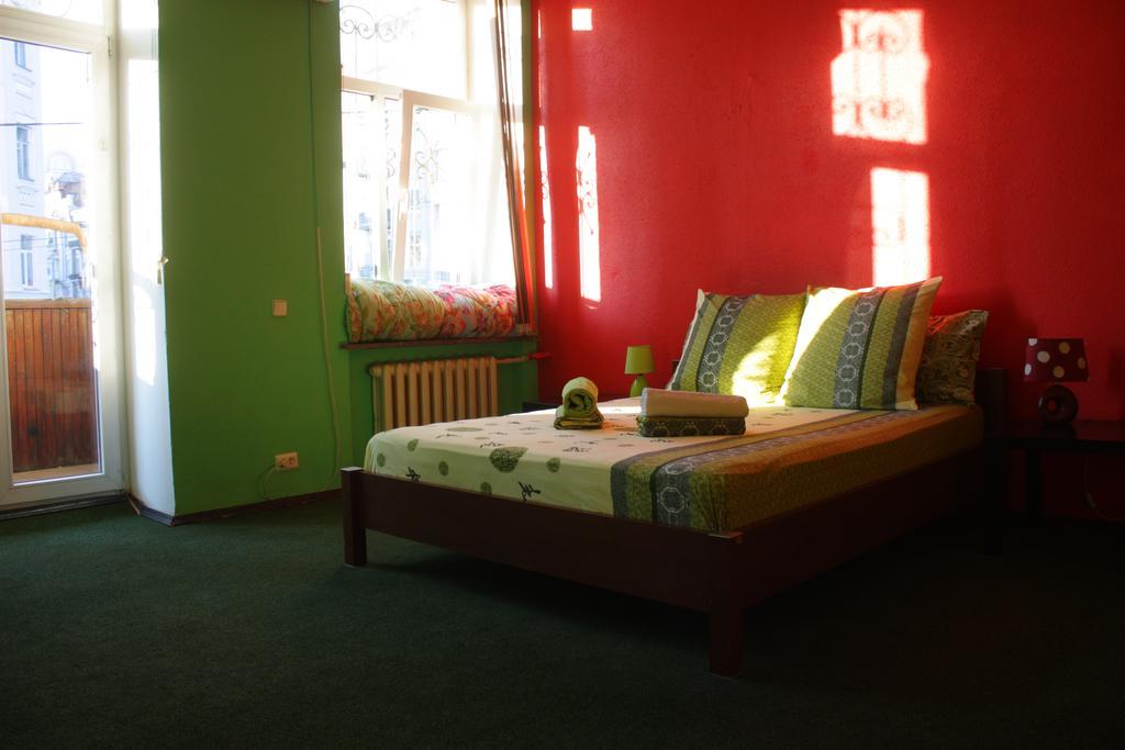 Magic Bus Kiev Hostel Номер фото